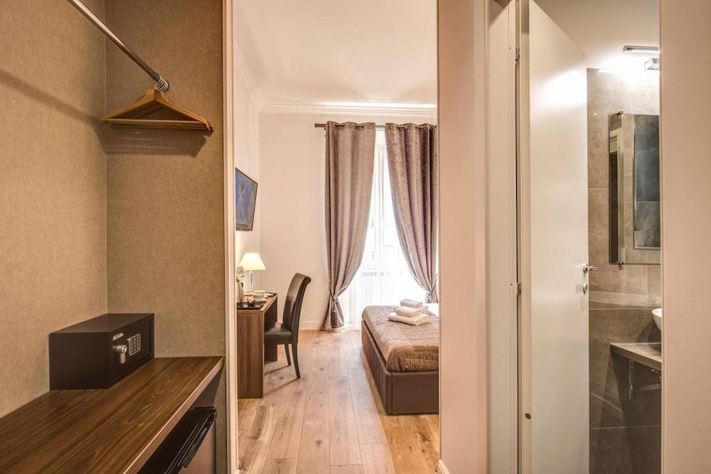 River Luxury Suites