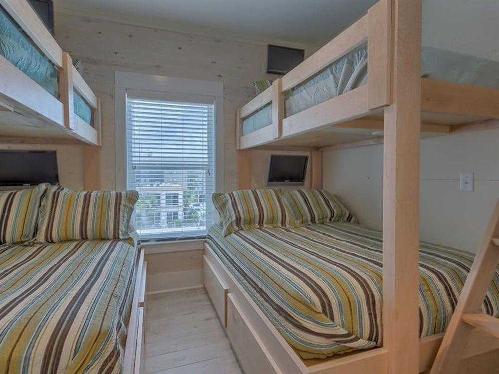 Casa Del Sol by Meyer Vacation Rentals
