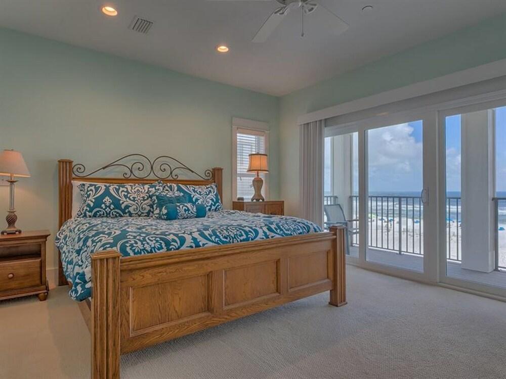 Casa Del Sol by Meyer Vacation Rentals