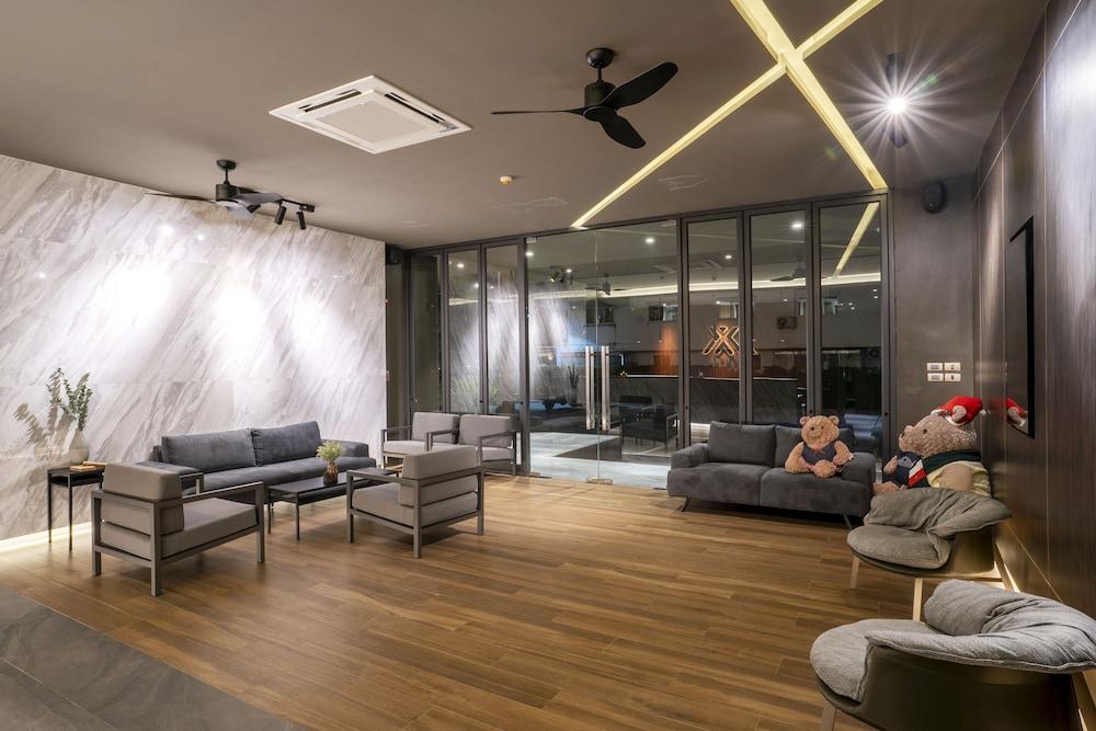 Xotel