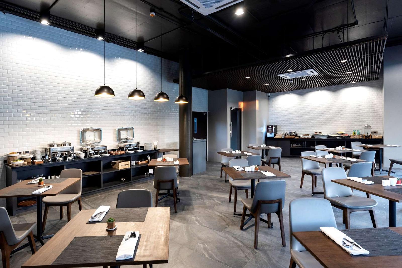 Xotel