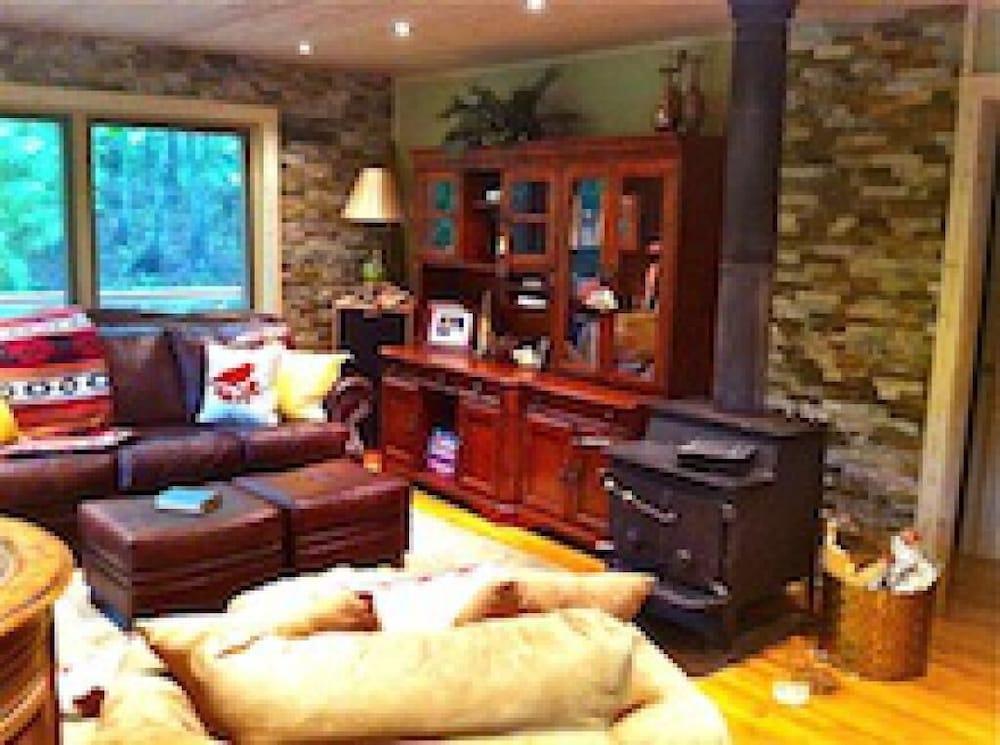 Hauser's Bayfield Cabin