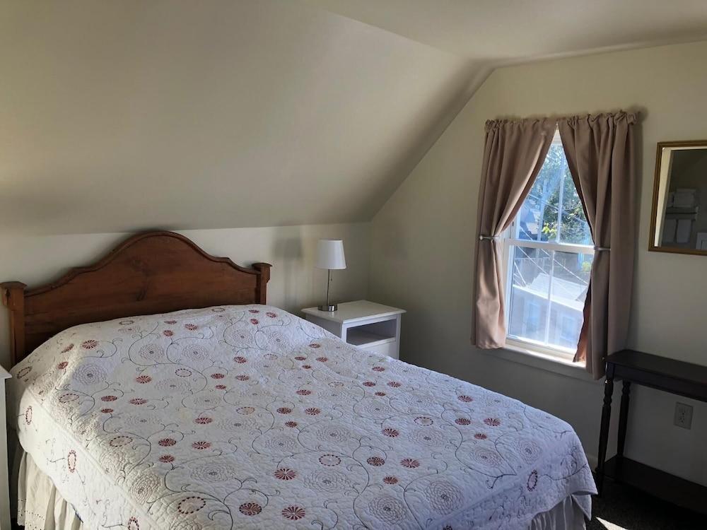 Attleboro House
