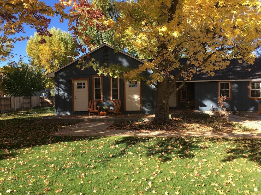 Eastside Guesthouse And Bivy