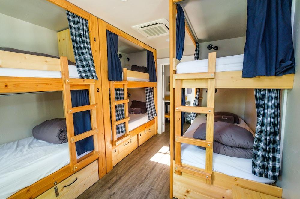Eastside Guesthouse And Bivy