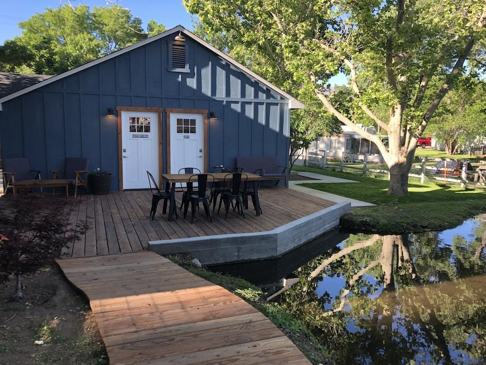 Eastside Guesthouse And Bivy