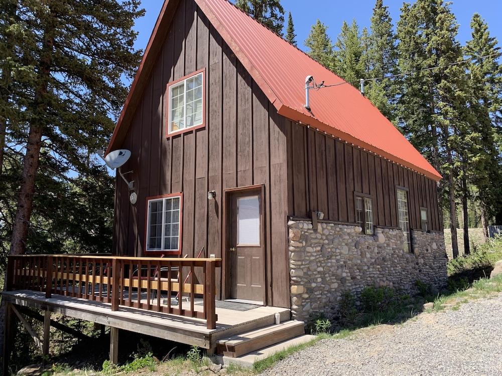 Alexander Lake Lodge