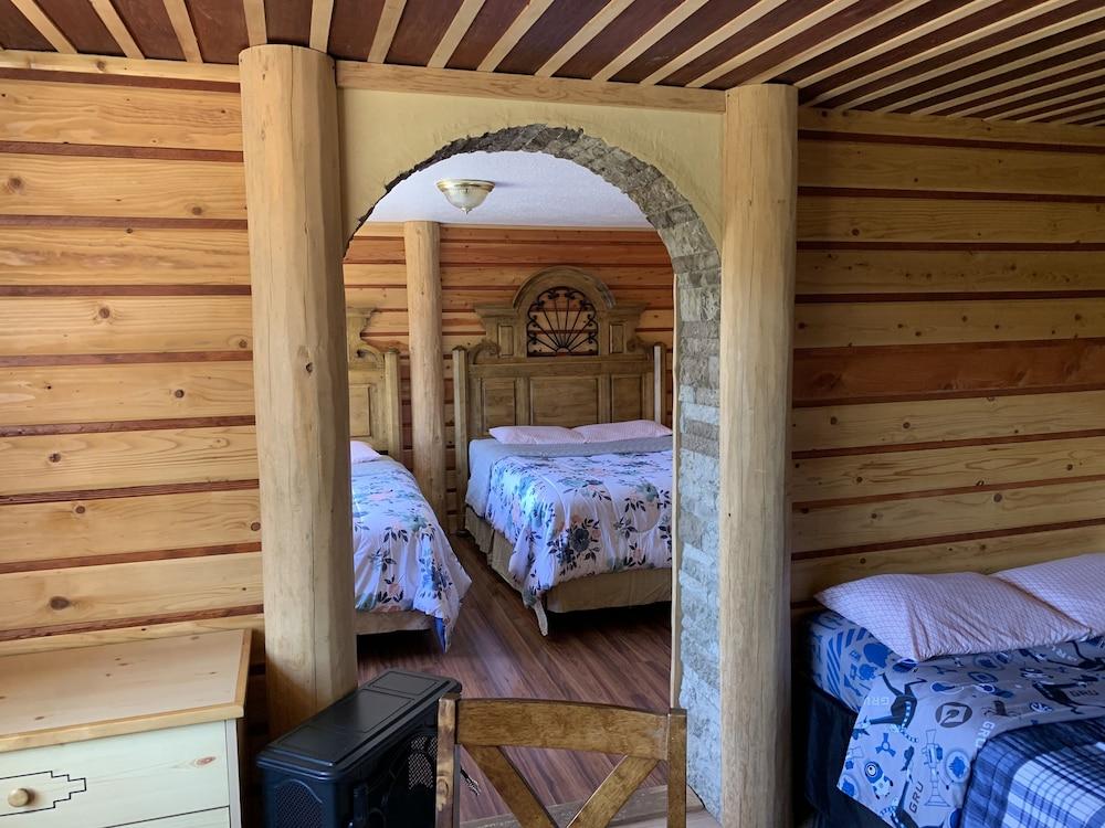 Alexander Lake Lodge