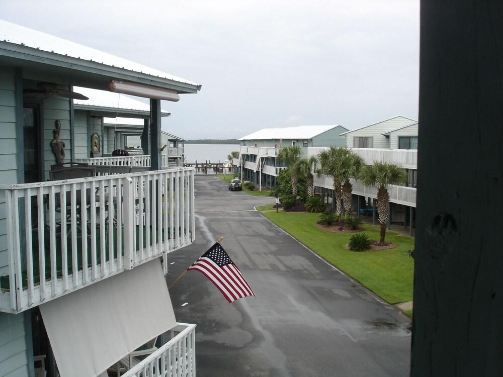 Bayview By Redawning