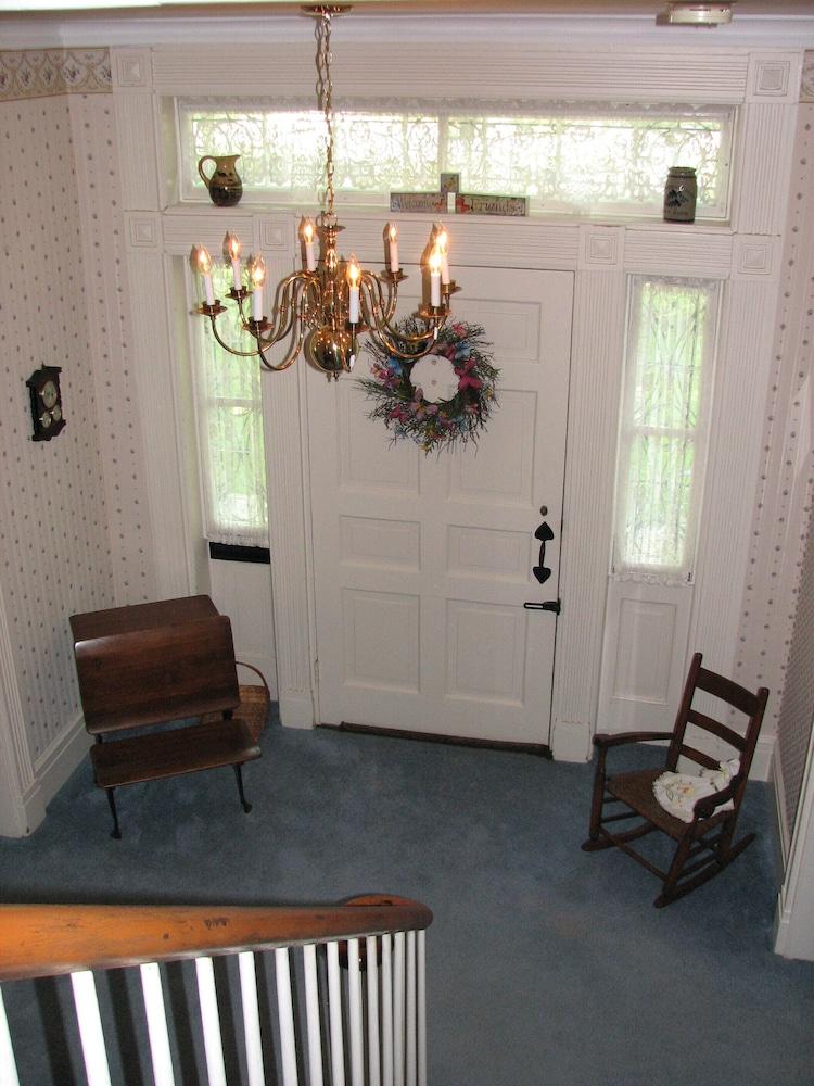 VanCleef Homestead Bed and Breakfast