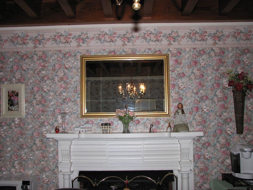 VanCleef Homestead Bed and Breakfast