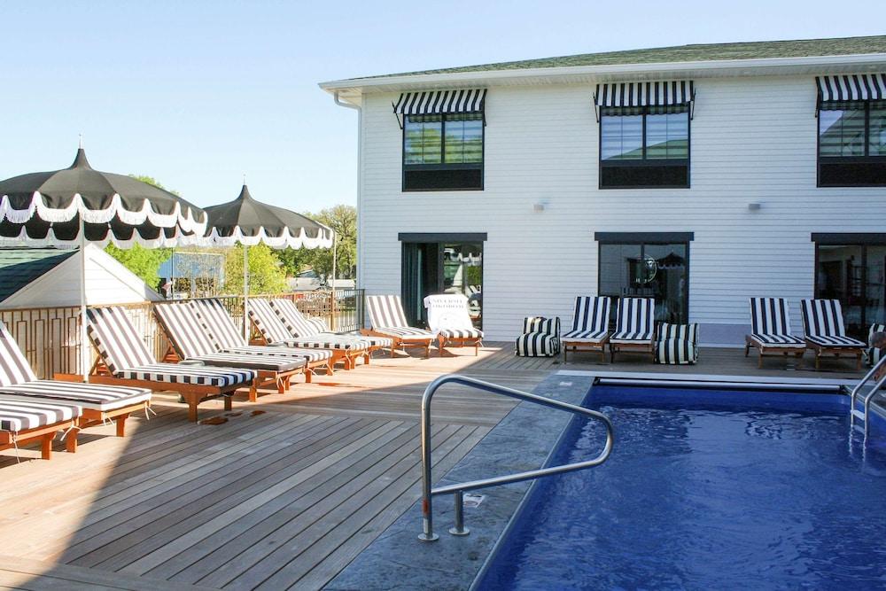 The Inn Hotel