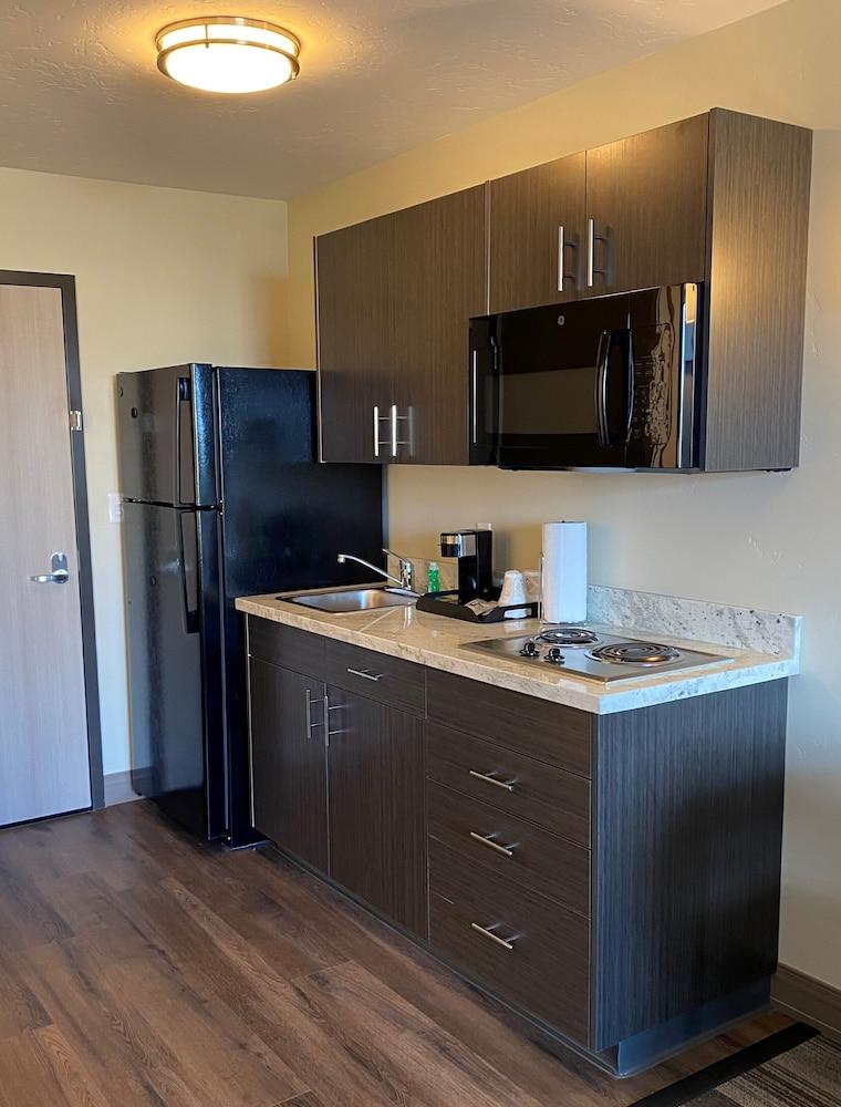 Simple Suites Boise Airport