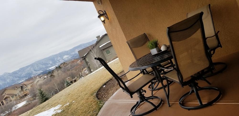 Chateau Du Pikes Peak