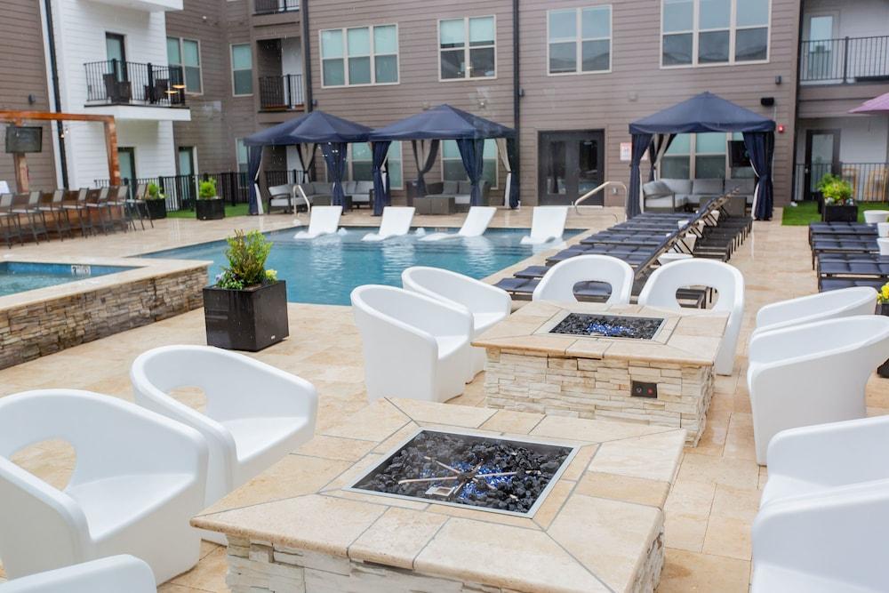 Kasa Clayton Apartments