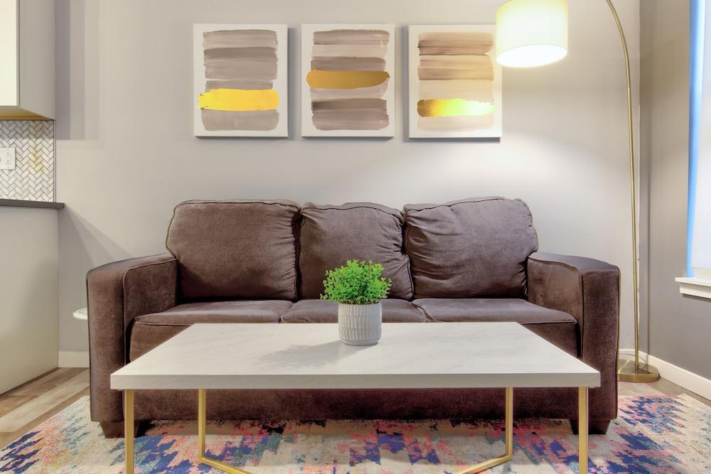 Kasa Clayton Apartments