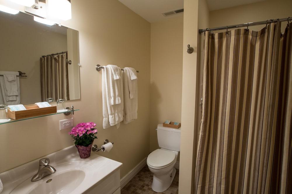 Duneland Beach Inn