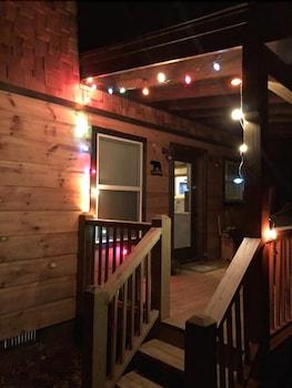 Treetops Retreat