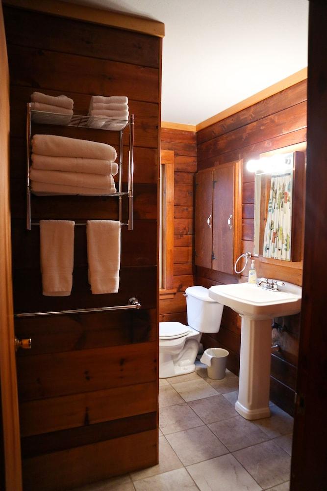 Au Sable Riverview Resort