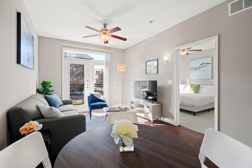 Kasa Dallas Plano Apartments