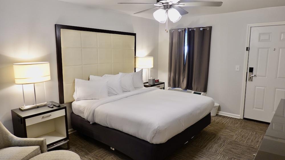 Heritage House Inn