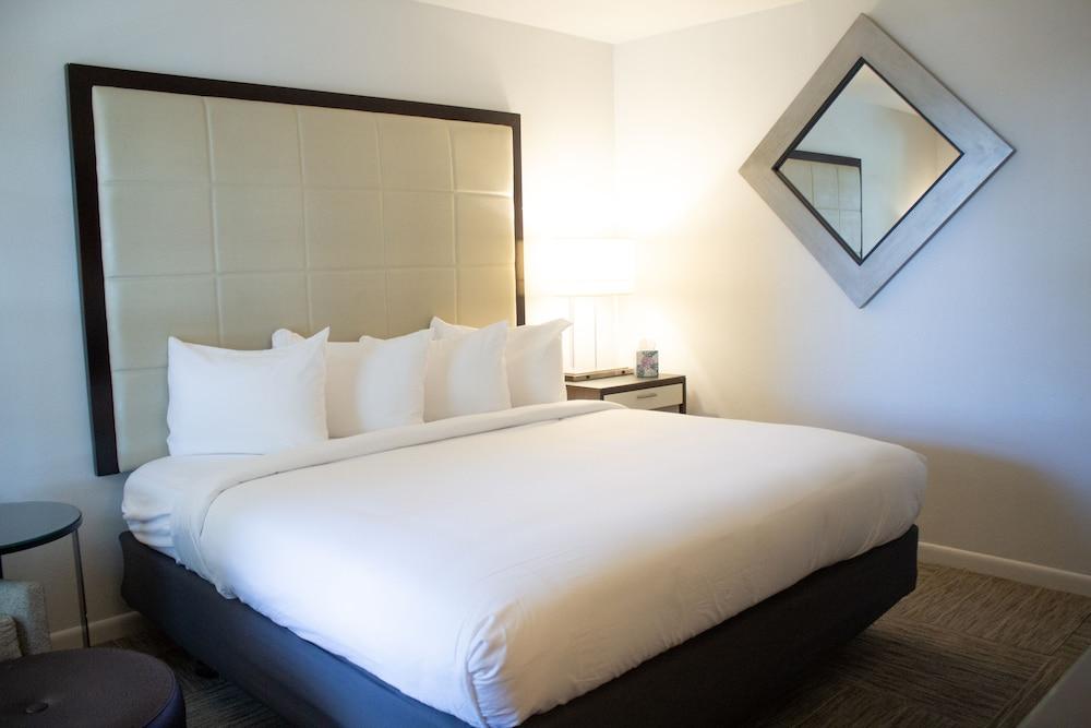 Heritage House Inn
