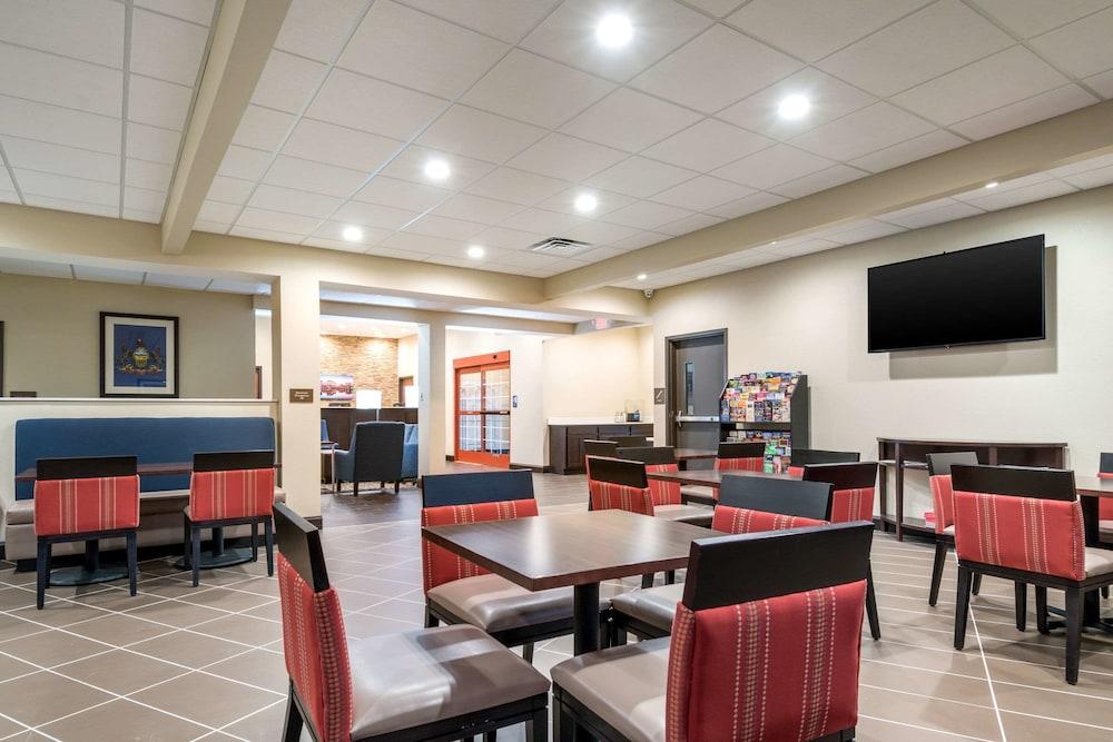 Comfort Inn & Suites Harrisburg-Hershey West