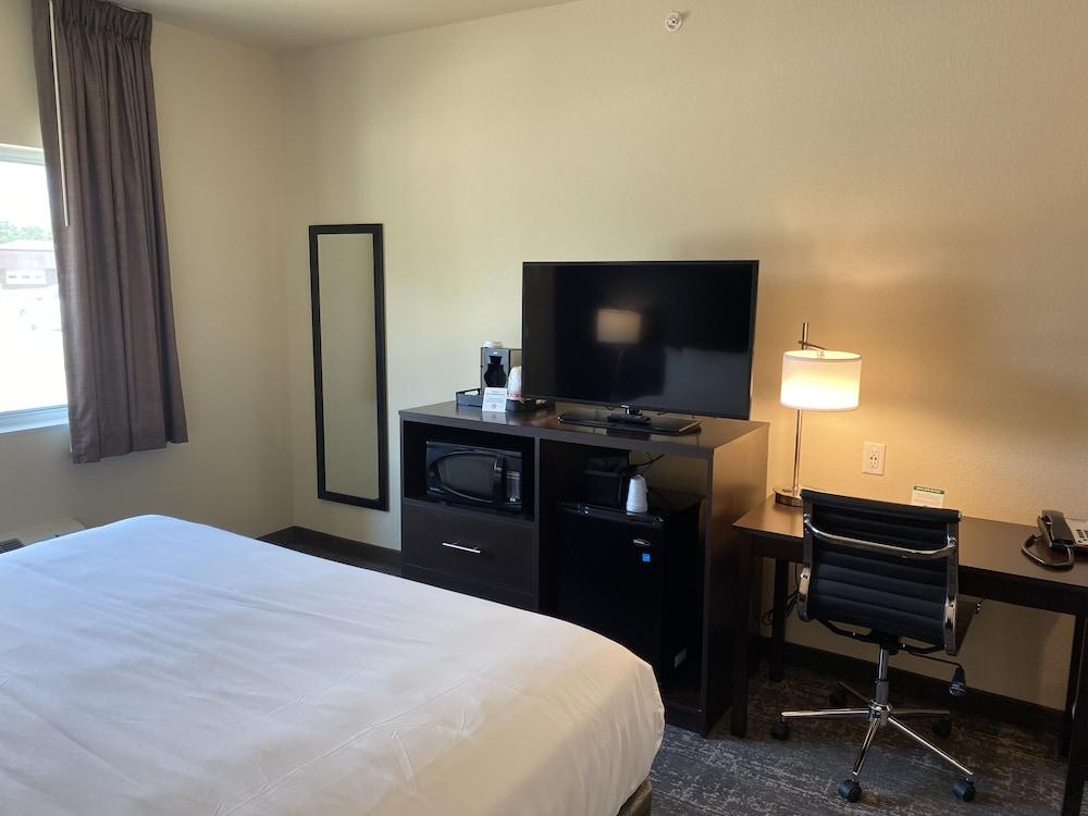 Cobblestone Inn Forest City