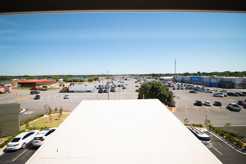 Hotel Pryor