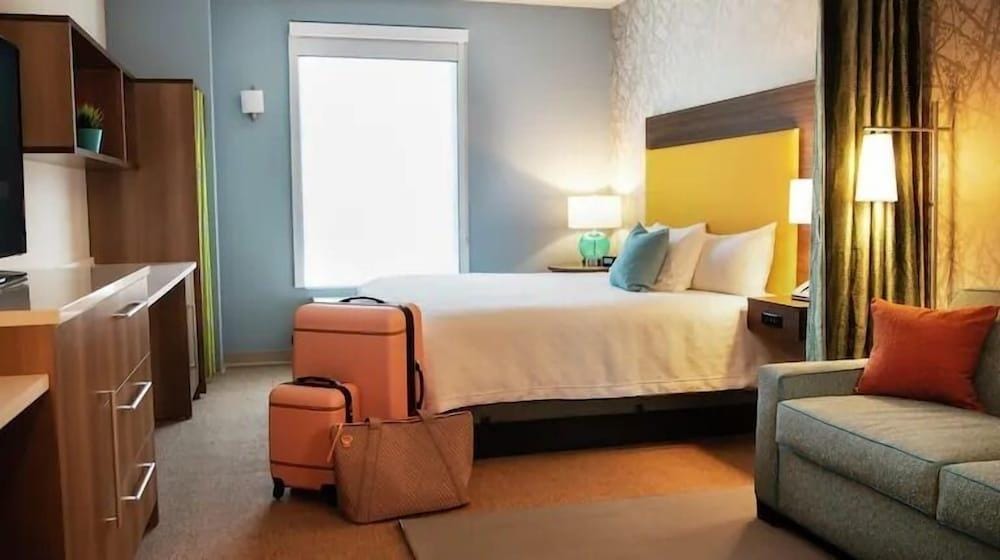 Home2 Suites by Hilton Norfolk Airport