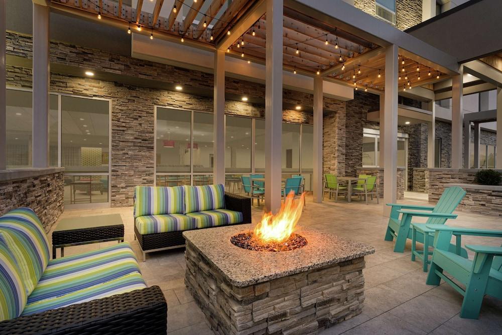 Home2 Suites by Hilton Norfolk Airport