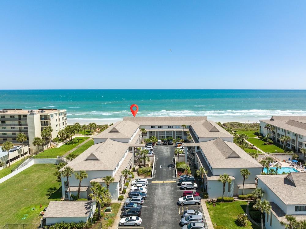 Four Winds Condominiums