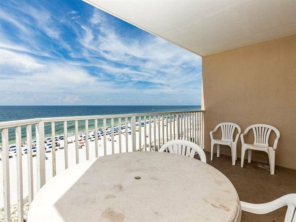 Four Winds by Meyer Real Estate