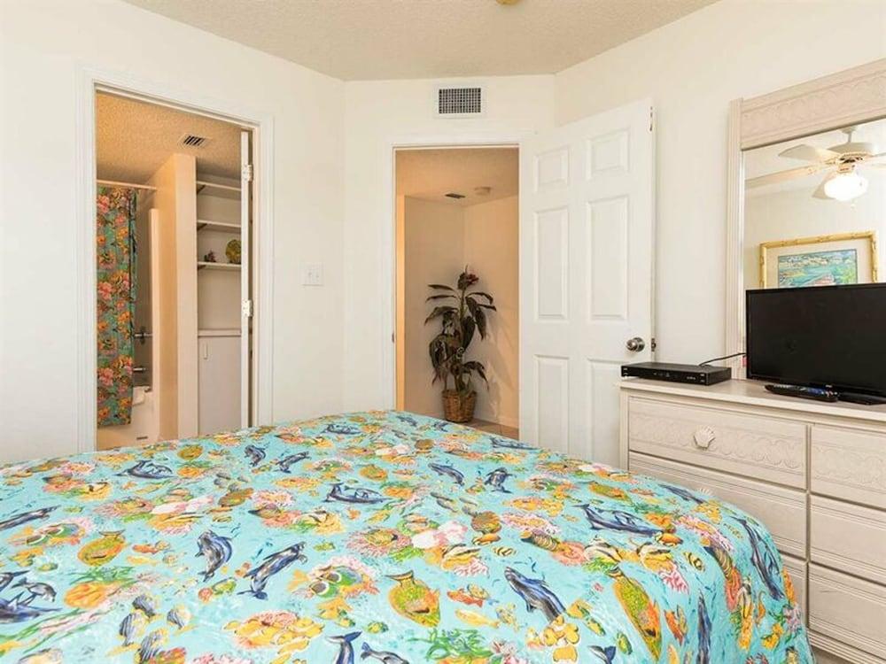 Four Winds by Meyer Real Estate