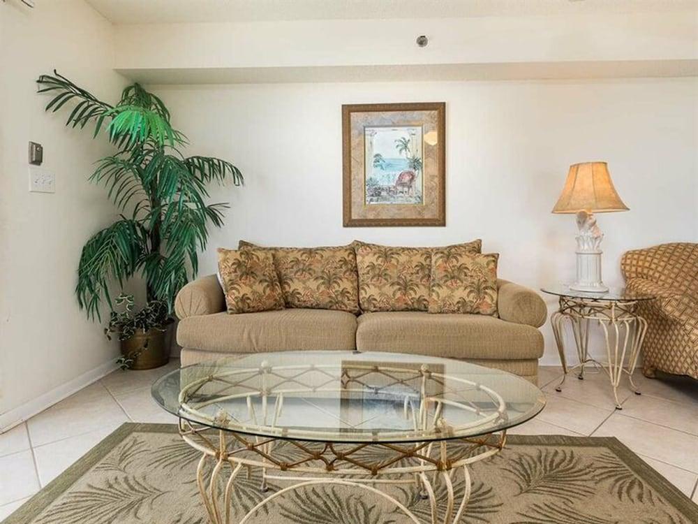 Four Winds by Meyer Real Estate
