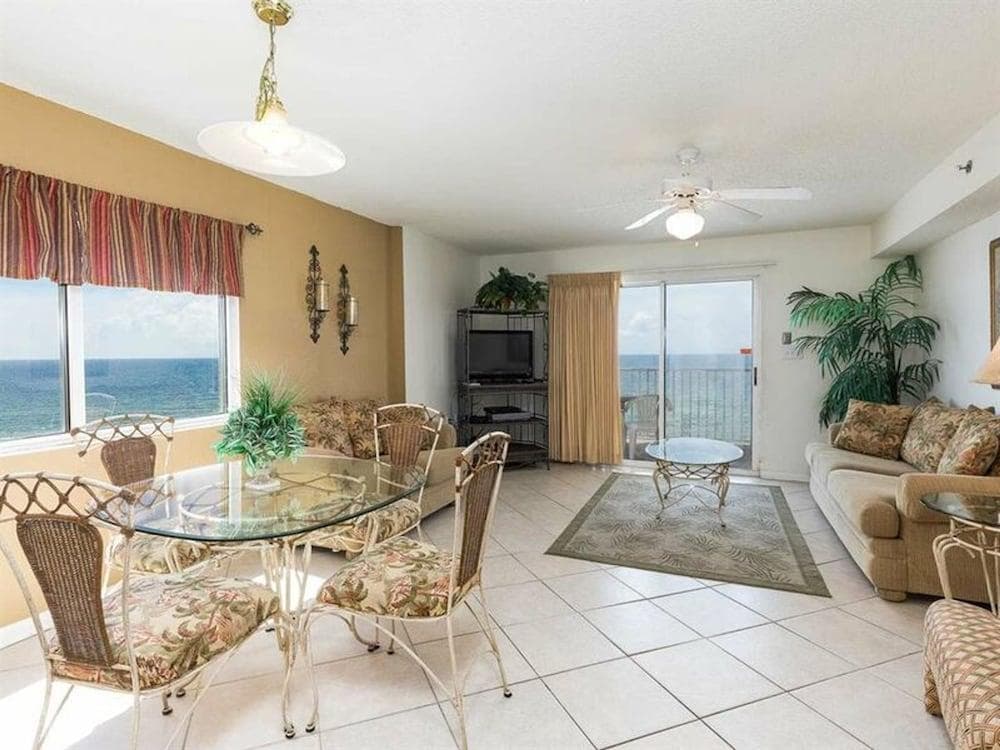 Four Winds by Meyer Real Estate