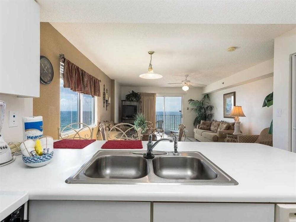 Four Winds by Meyer Real Estate