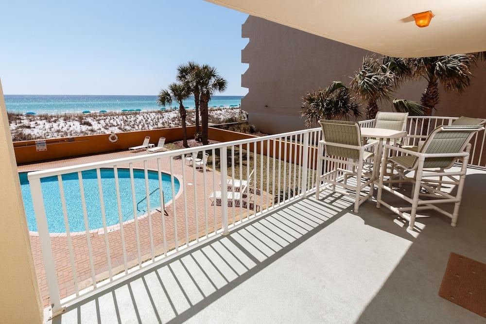 Dune Pointe