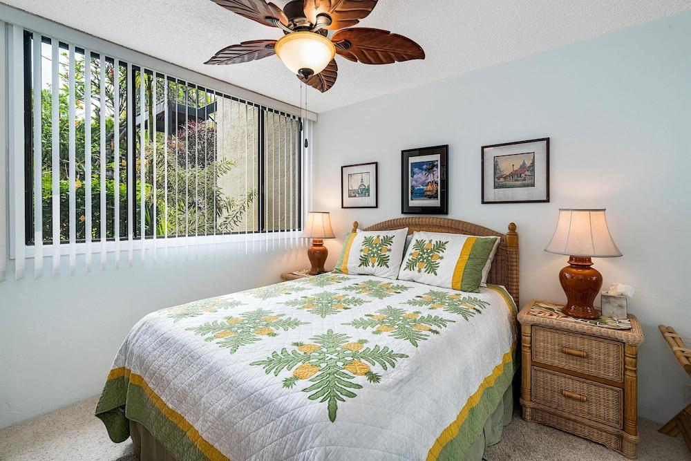 Country Club Villas