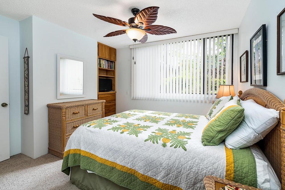 Country Club Villas