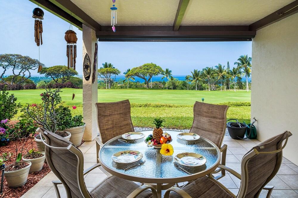 Country Club Villas