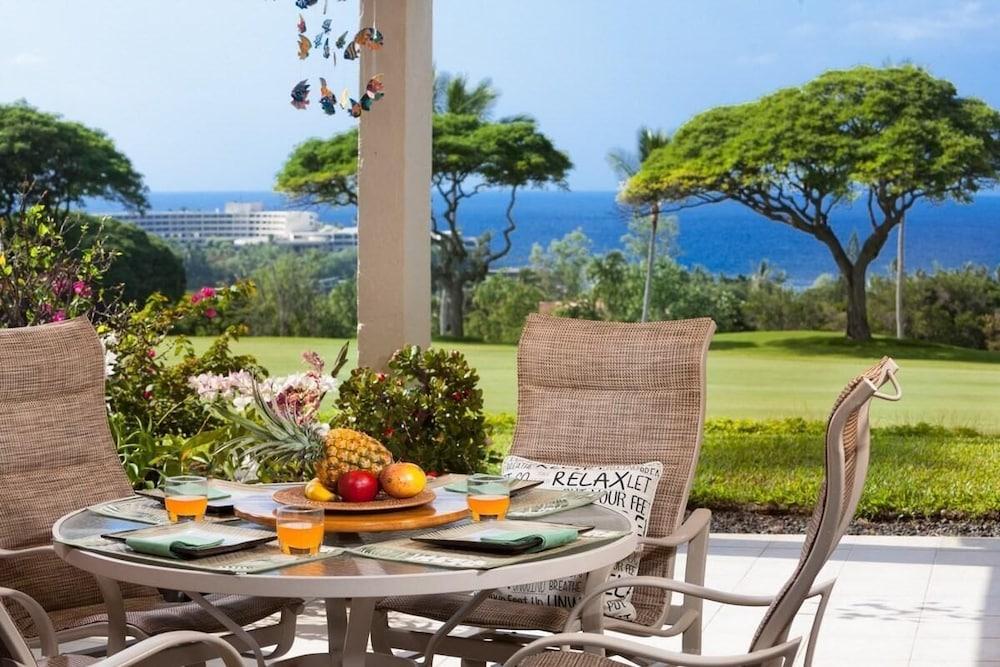 Country Club Villas