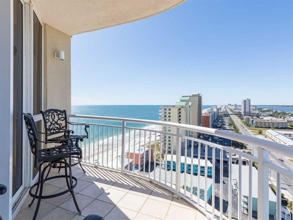 Oceania by Meyer Vacation Rentals