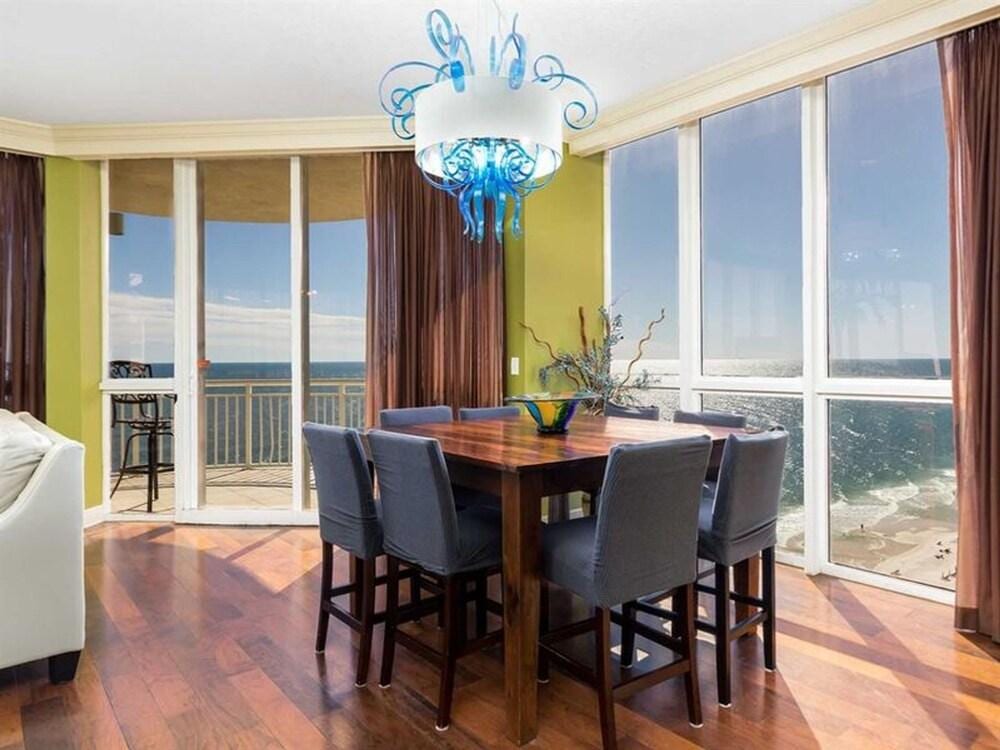 Oceania by Meyer Vacation Rentals