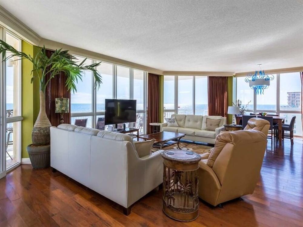 Oceania by Meyer Vacation Rentals
