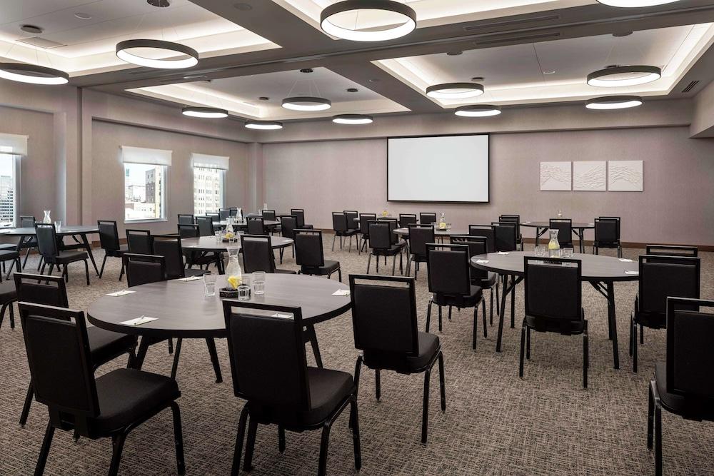 Home2 Suites by Hilton Denver Downtown Convention Center