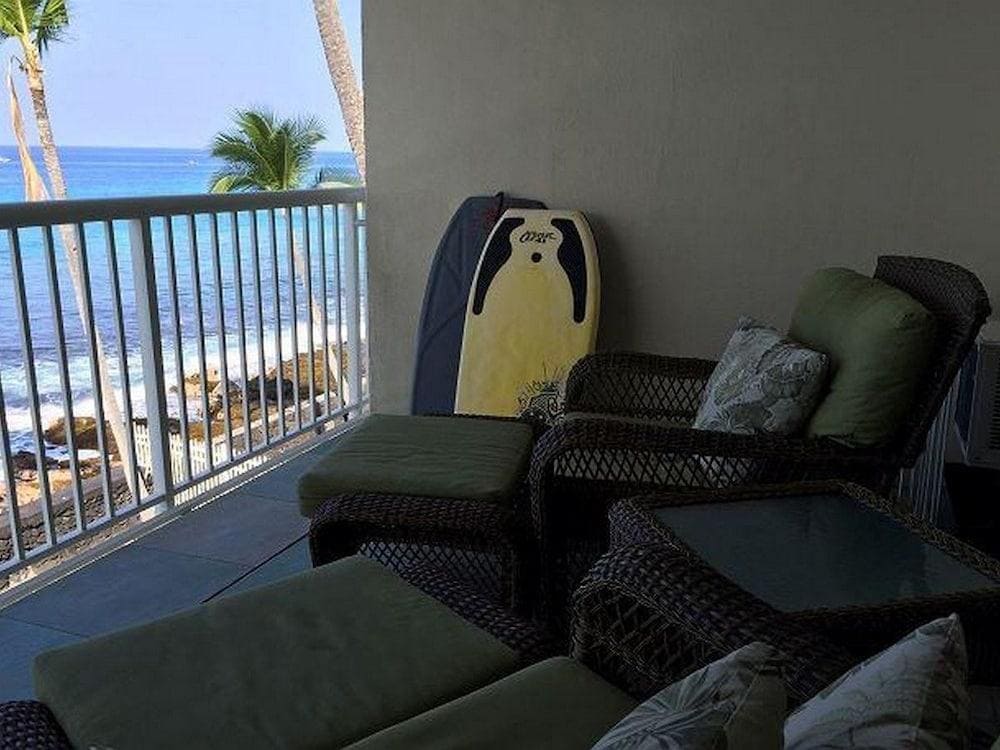 Kona Magic Sands Resort