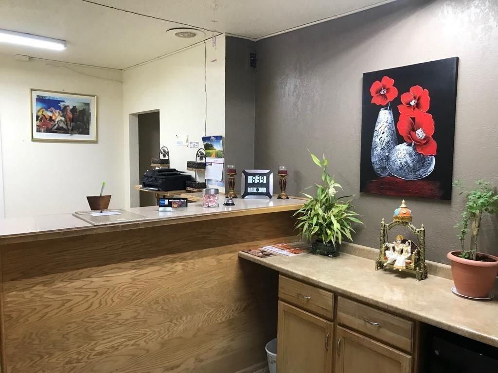 Budget Inn