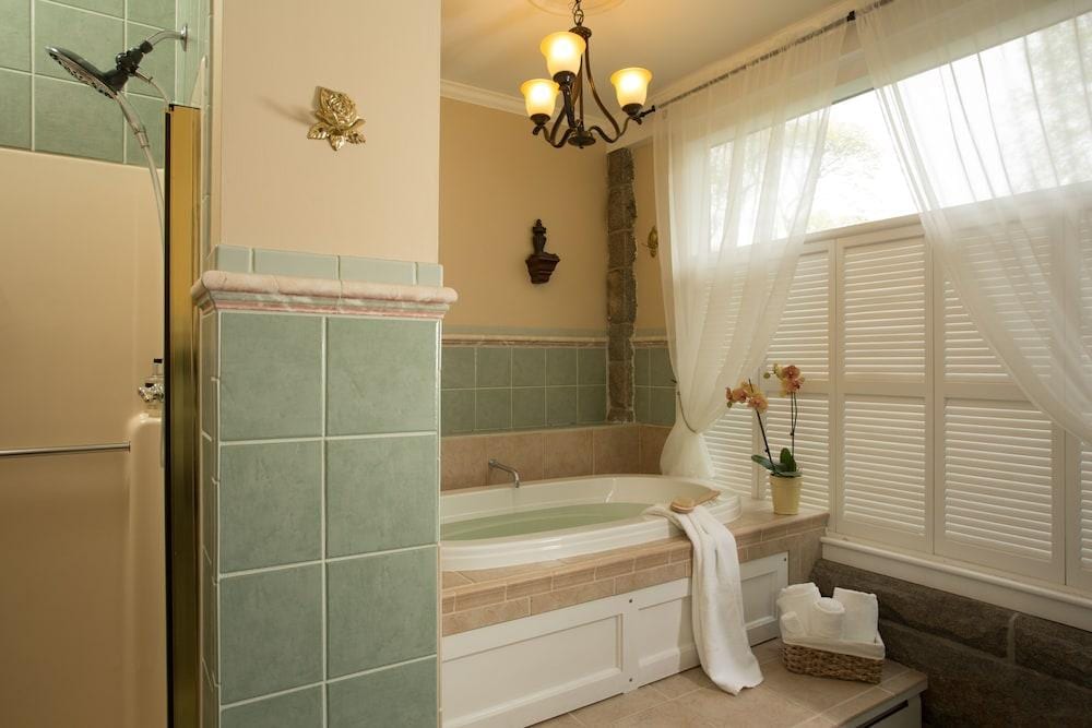 Atlantean Cottage