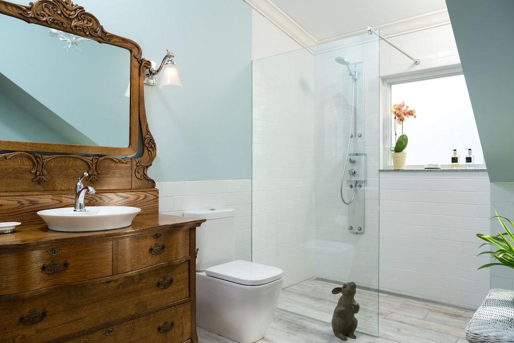 Atlantean Cottage